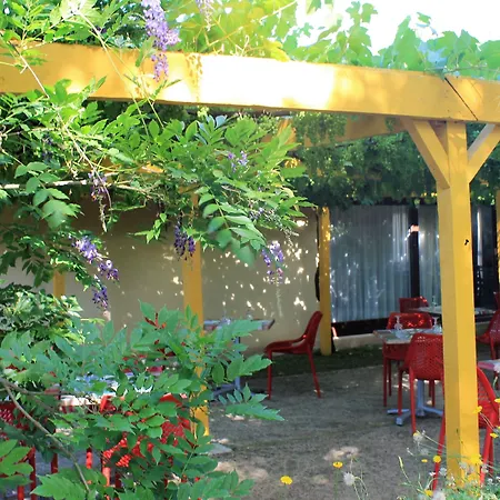 Bonanite Hotel